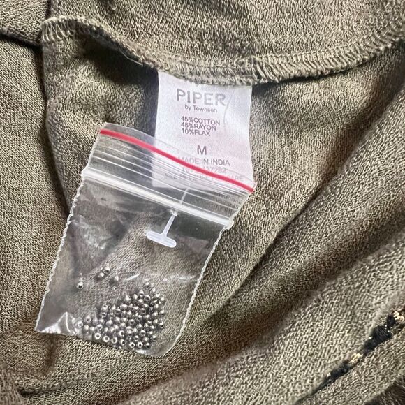 Piper by Townsen Green Bell Sleeve Embroidered V-Neck Top Anthropologie Medium - Picture 6 of 7